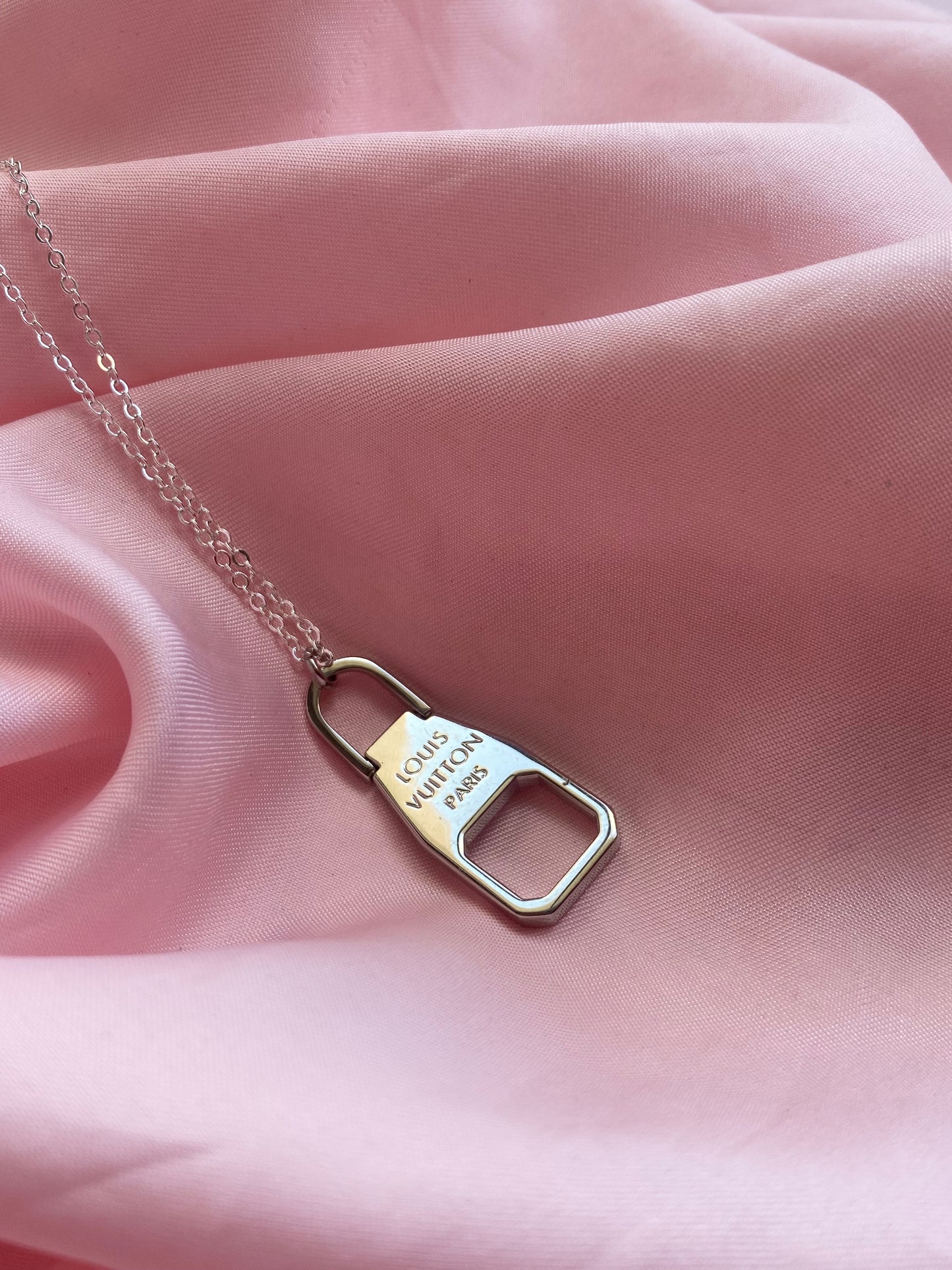 Collier Louis Vuitton - Etrier Silver