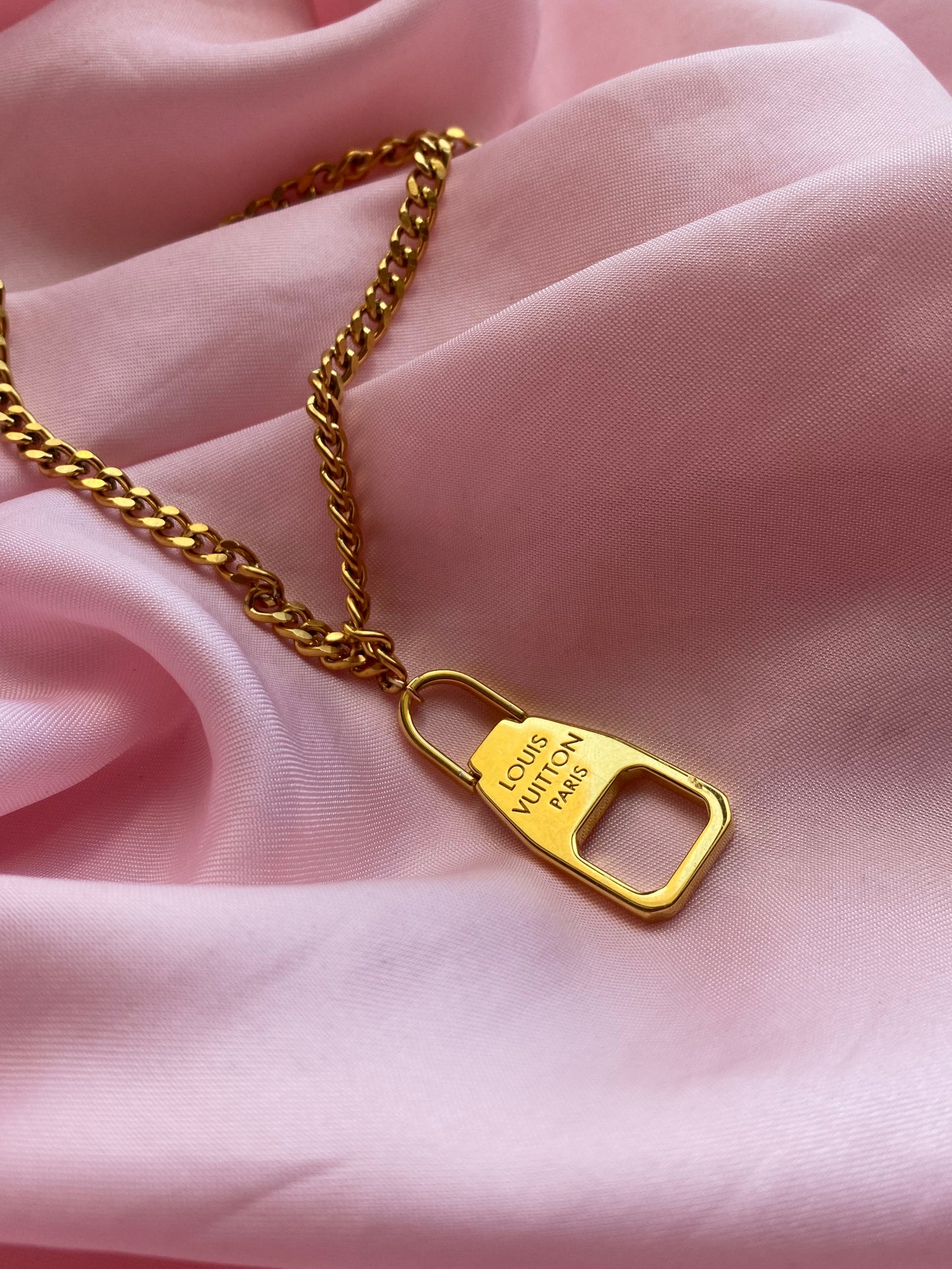 Collier Louis Vuitton - Etrier Gold